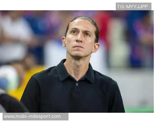 弗拉门戈续约40岁主帅费利佩至2027年15个月内夺得5冠实现全满贯